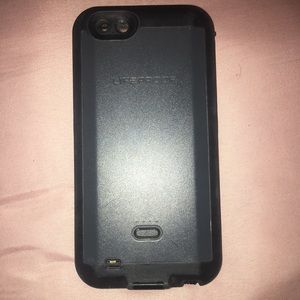 Charging Lifeproof IPhone 6S plus case!
